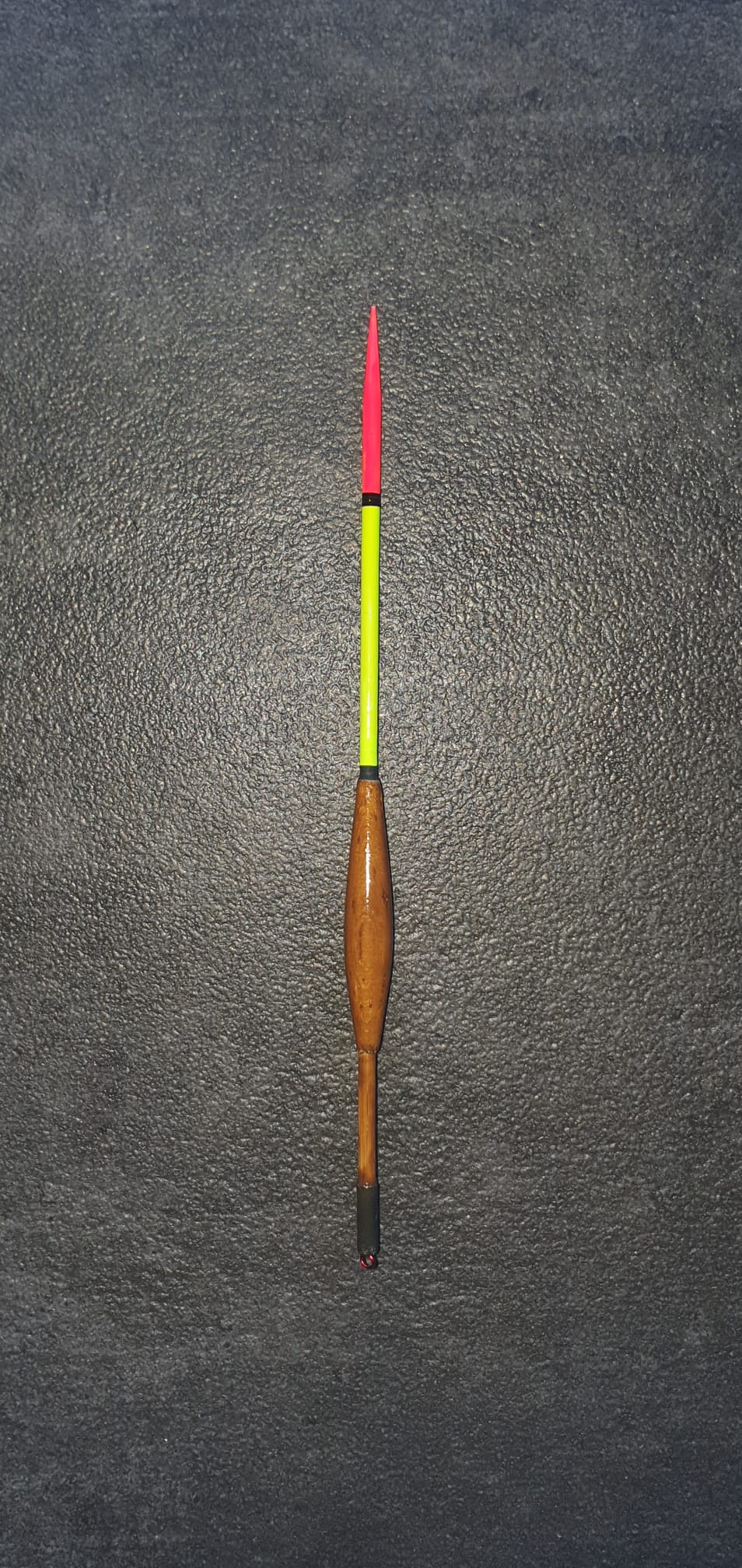 RF25090604 Eiken 15cm 1,1Gr RF25090604 Eiken 15cm 1,1Gr